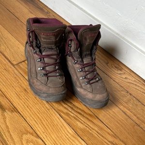 Renegade Lowa hiking boots
